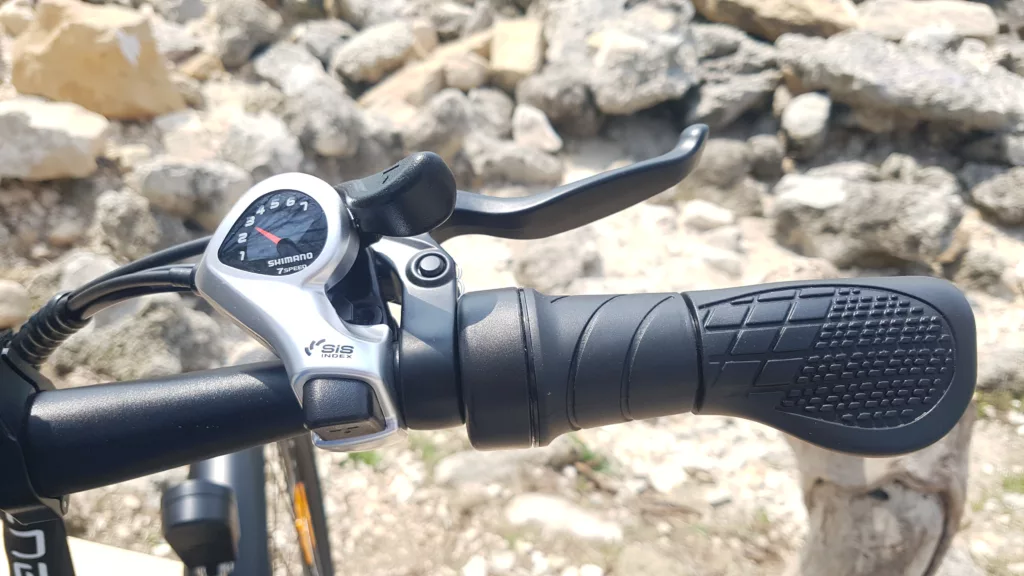 Test et Avis du Vélo Électrique Engwe P26