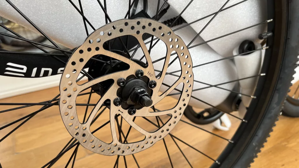Test et Avis du Vélo Électrique Engwe P26