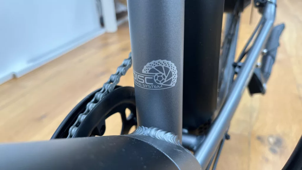 Test et Avis du Vélo Électrique Engwe P26