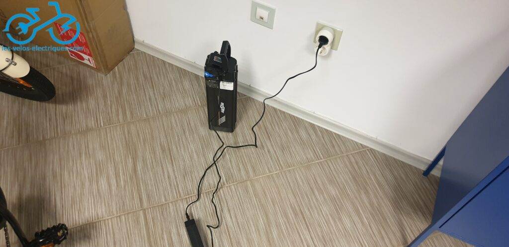 chargement de la batterie onesport ot18 3 (2)