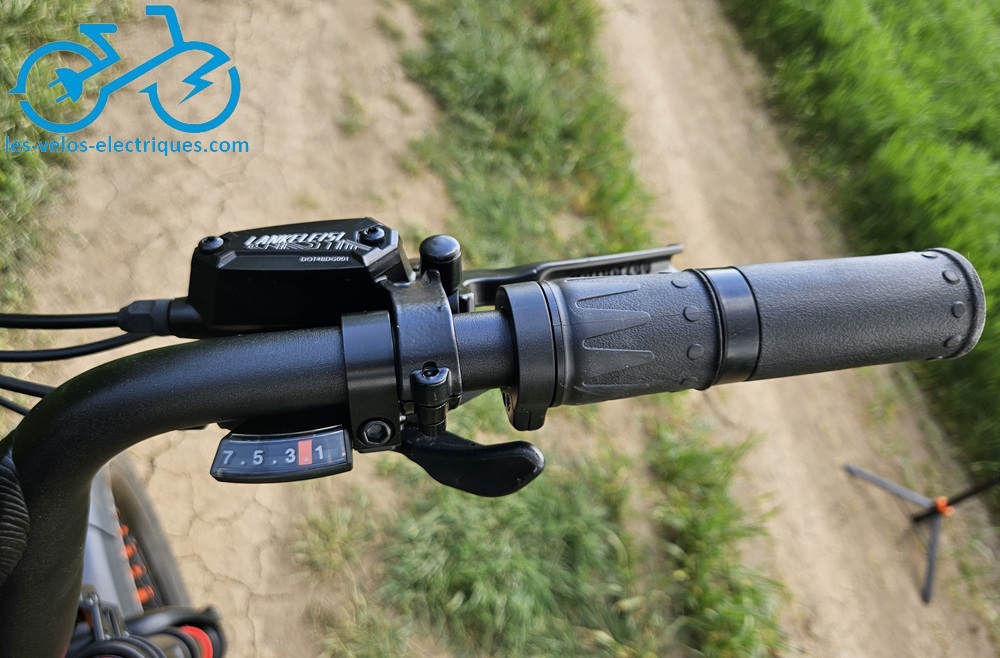 commandes au guidon et écran (2)