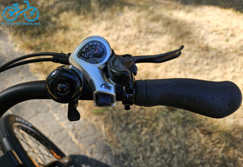 touroll ma2 guidon (1)