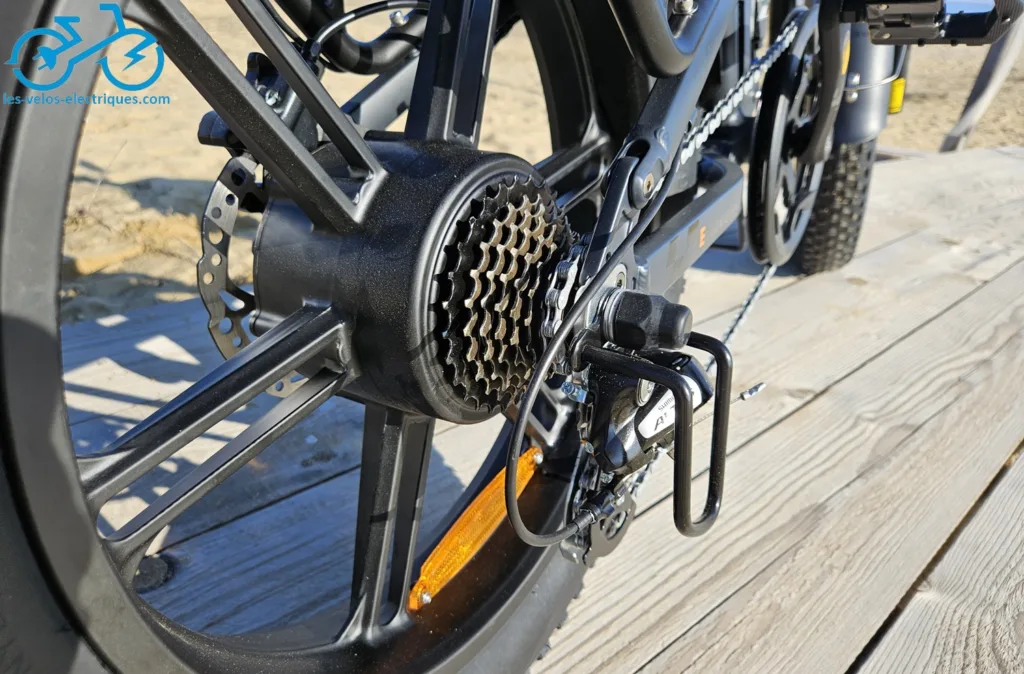 engine pro 2.0 dérailleur shimano altus 8 vitesses (1)