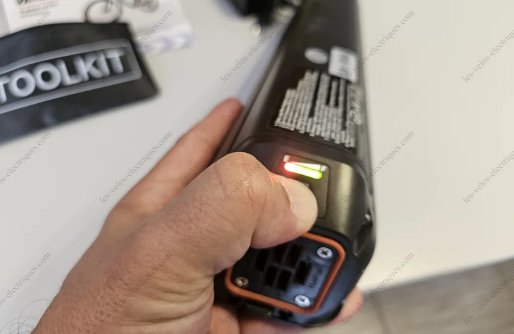 vakole emt29 batterie lithium ion de 48v 15ah (5)