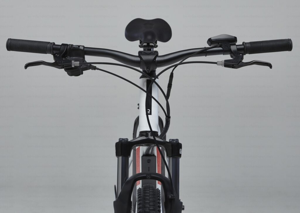 vtt électrique rockrider e st 100 guidon (2)