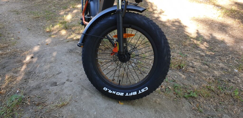 pneus cst de 20 x 4,0 pouces (1)